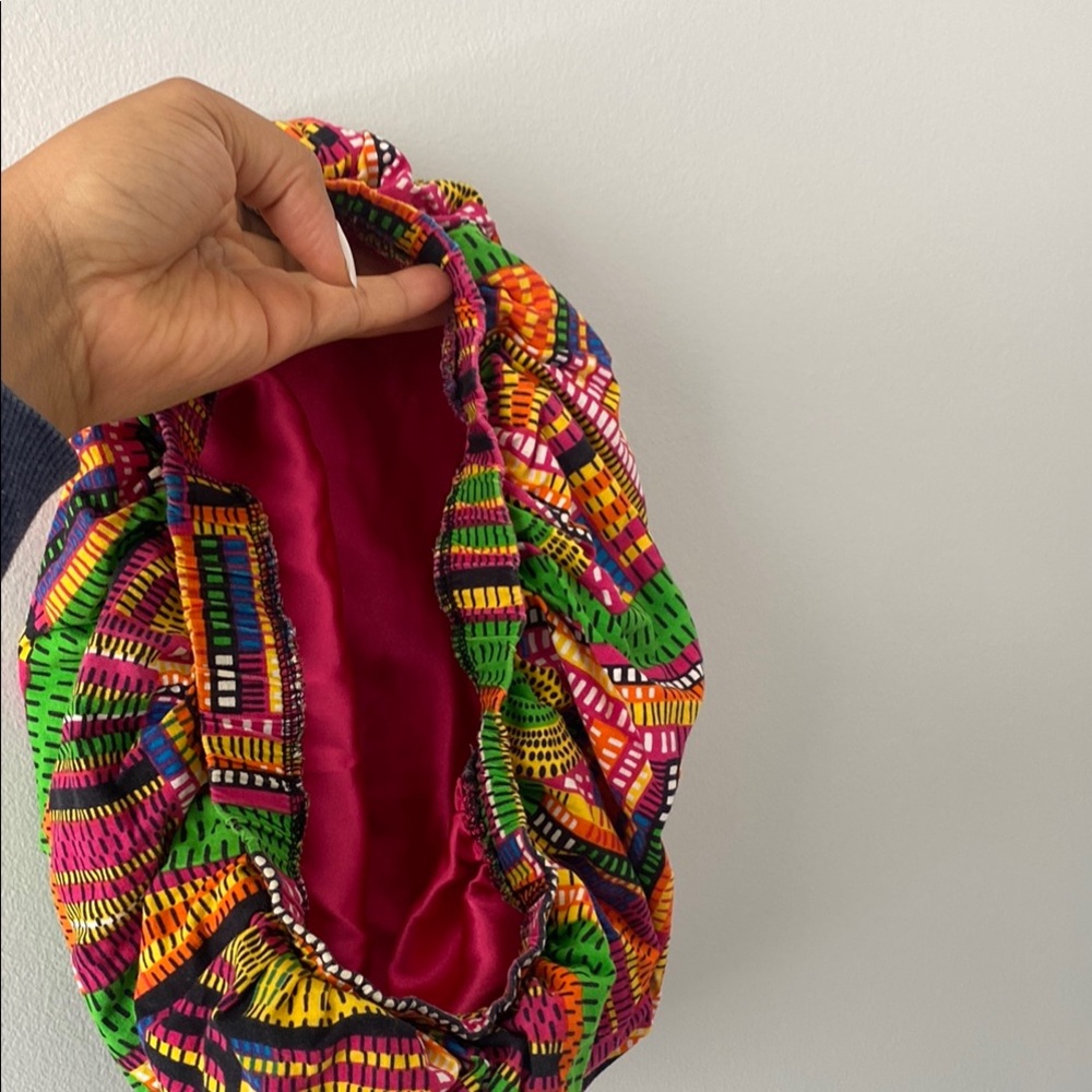 Colorful Bonnet - Picture 8 of 15